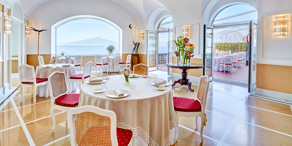 Terrace dining detail at Terrazza Bosquet